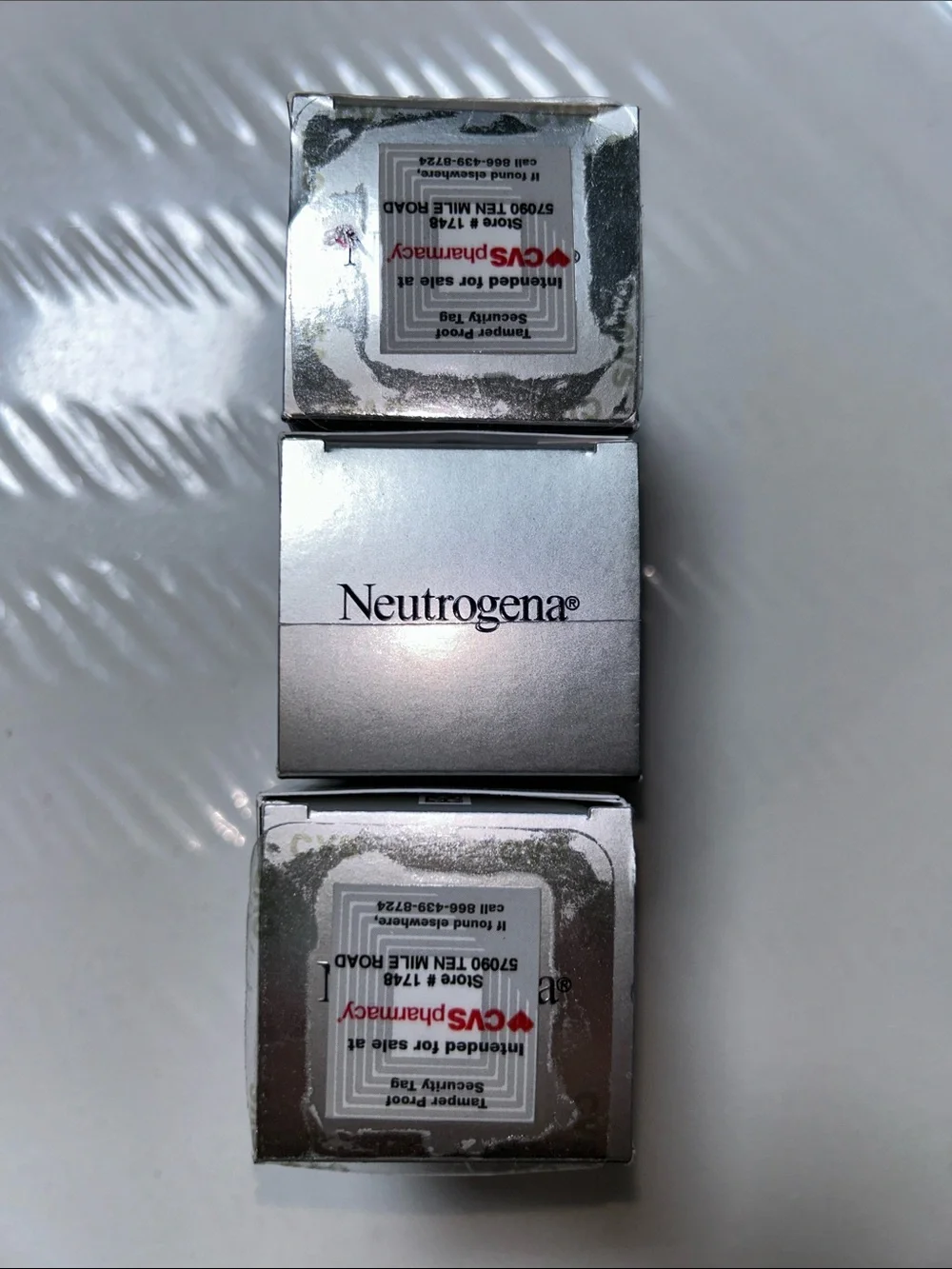 Neutrogena Retinol Regenerating Cream - Silver/Blue
